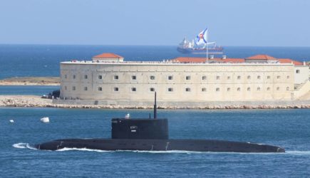 Украина заявила о подрыве «Варшавянки» в Новороссийске. Черноморский флот опроверг уничтожение российской подлодки