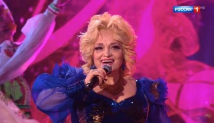Самую дорогую певицу России довели до слез прямо во время концерта