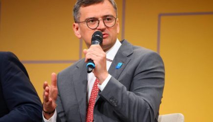 Кулеба заявил об отсутствии собственного пути у Украины