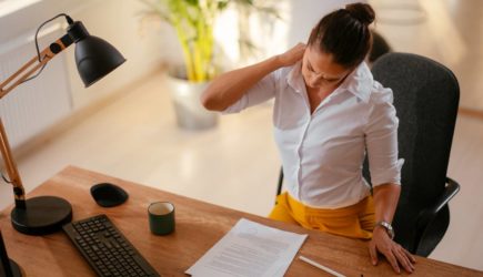 Обнаружен простой способ защитить сосуды при длительном сидении