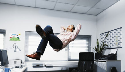 В Госдуме предложили не включать выходные в число дней отпуска