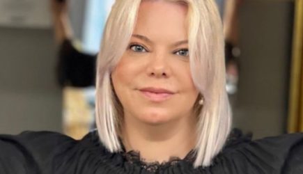 Яна Поплавская пережила скандальный развод, ложный рак и нашла любовь в 55 лет