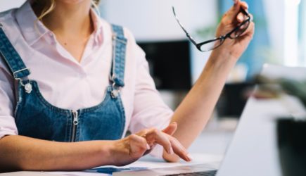 «Плата за свободу»: почему российские студенты массово отказываются от работы в офисе