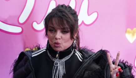 Наташа Королева решила худеть на уколах после публичной критики Тарзана