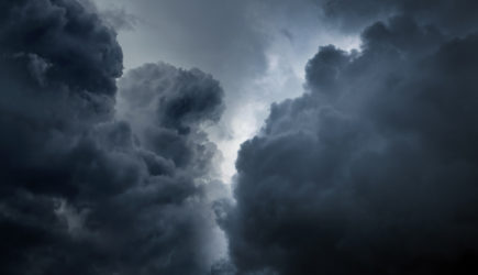 Над Тегераном образовалось токсичное облако