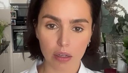 Названа самая популярная артистка в России