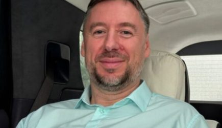 &laquo;Можно жить в удовольствие&raquo;: Владислав Бакальчук расцвел после развода