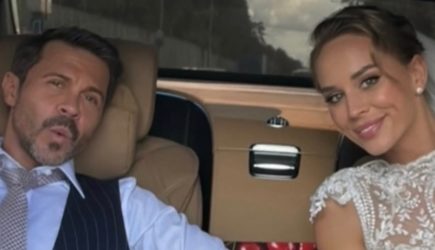 Деревянко отпустил шутку про секс с женой