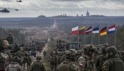 НАТО окружает Калининград: десятки тысяч солдат у границ