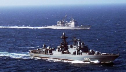 Британский флот сообщил о военном сопровождении российских судов в Ла-Манше