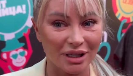 Дочь Даны Борисовой обвинила мать в избиении